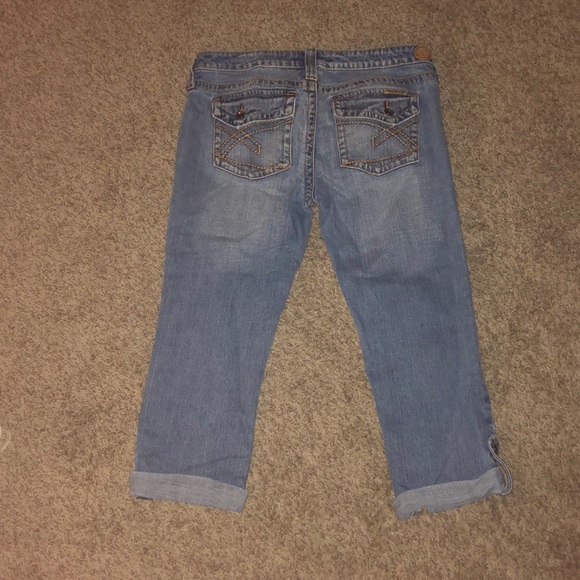 Denim capris - Picture 2 of 4